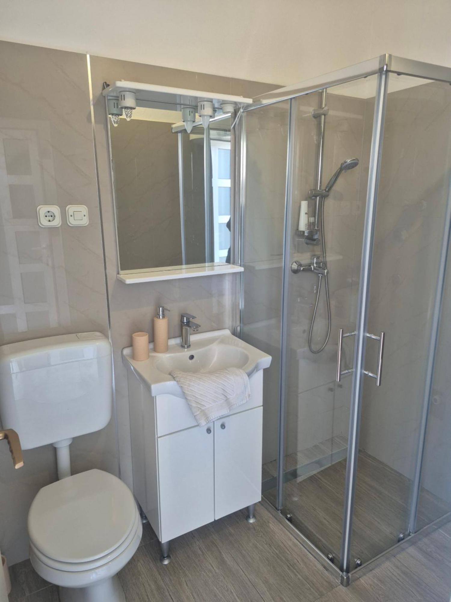 Apartman Kartec Krk Town Exterior foto