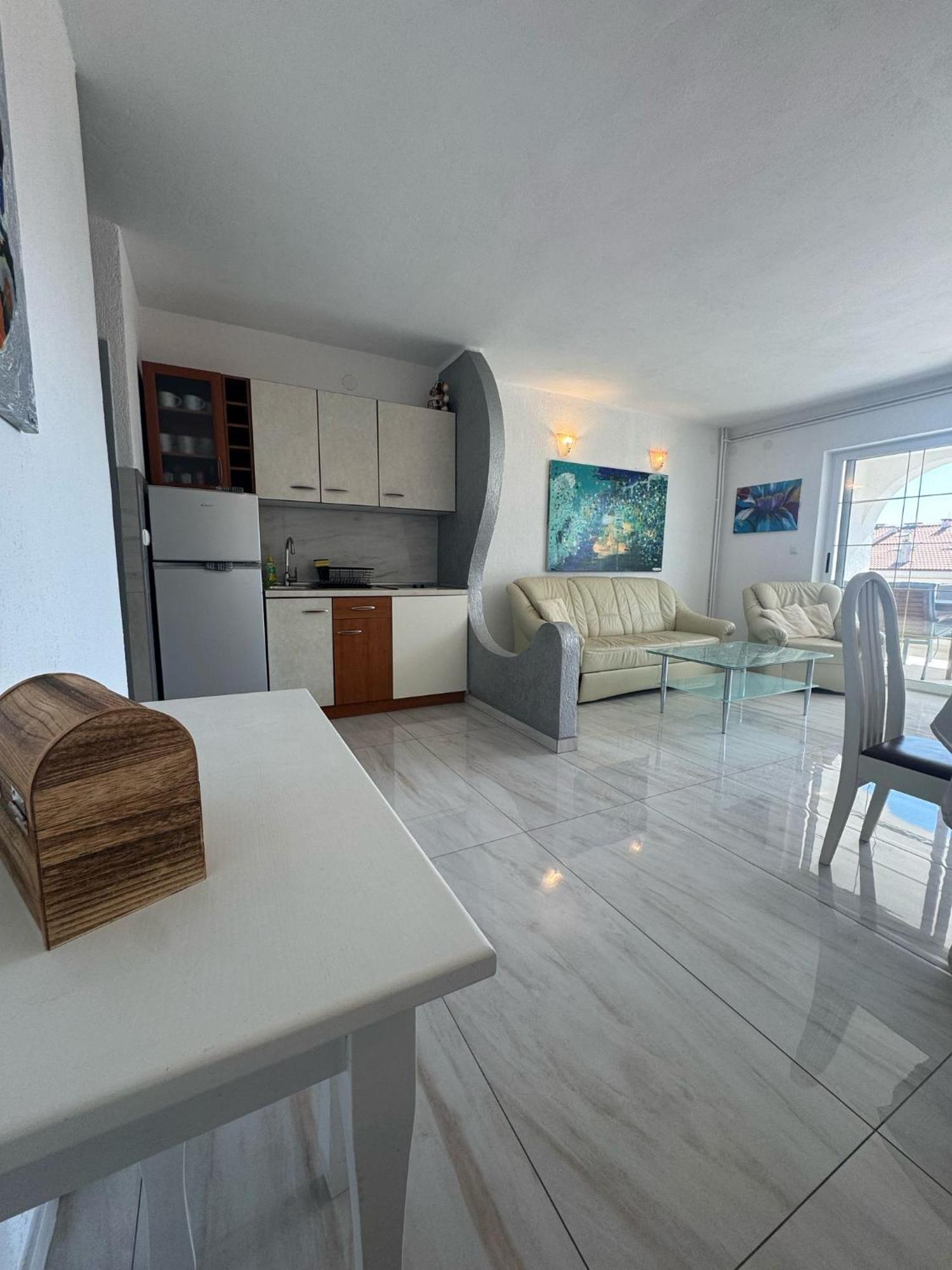 Apartman Kartec Krk Town Exterior foto